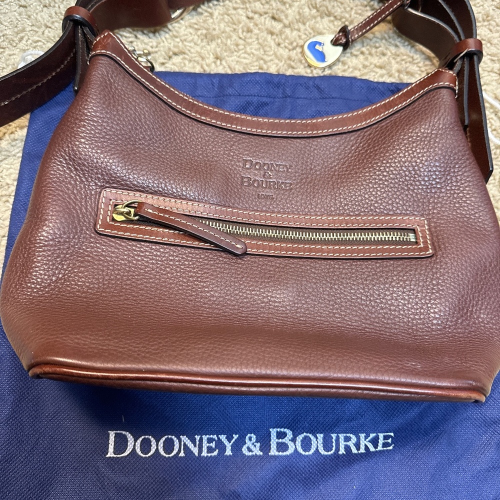 Dooney & Bourke purse